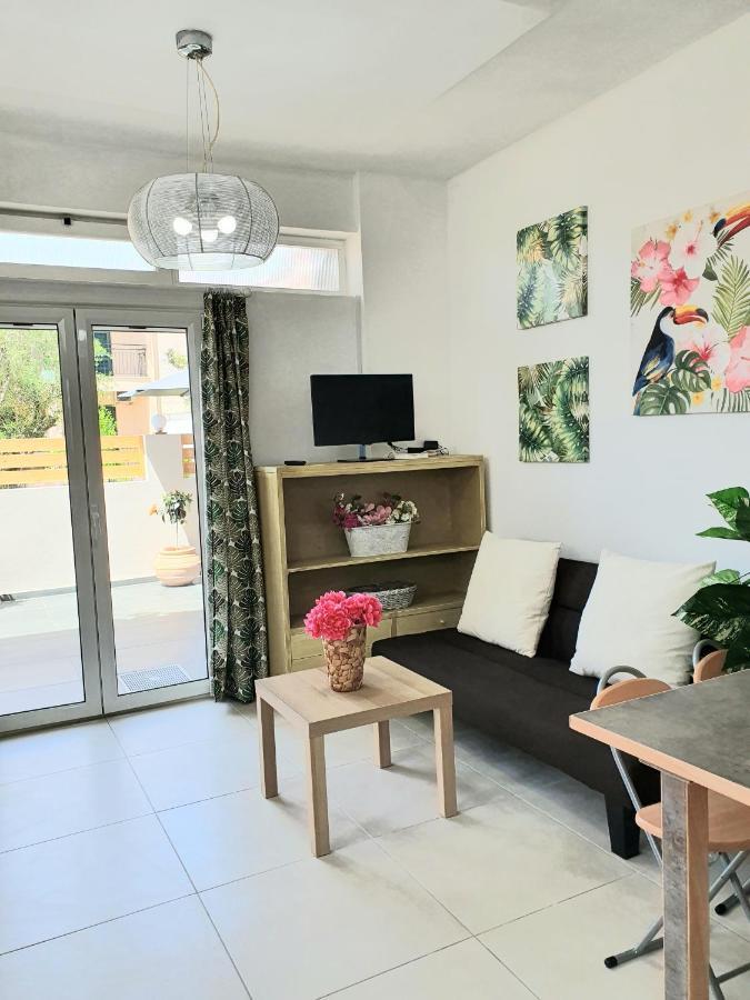 Harmony Residence Kavos Bagian luar foto